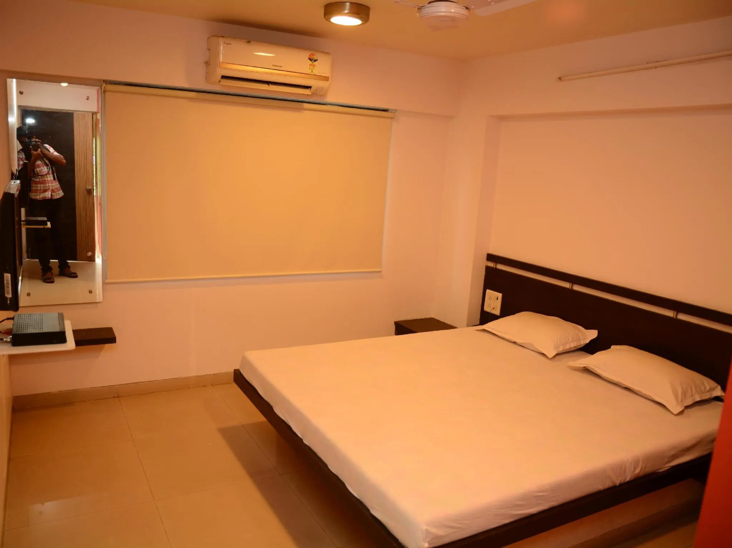 Hotel Palms Residency