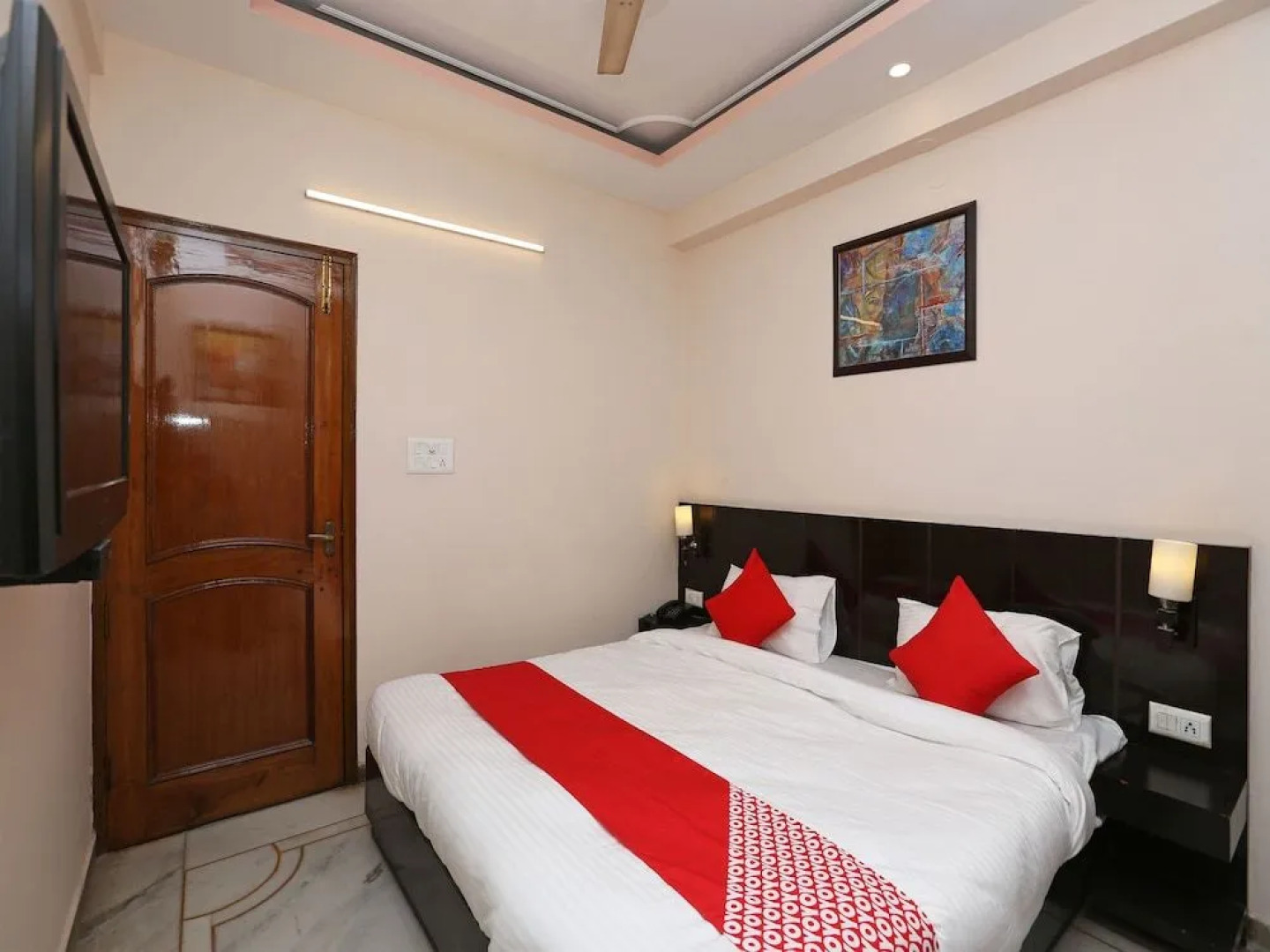 OYO 14390 Hotel Samrat