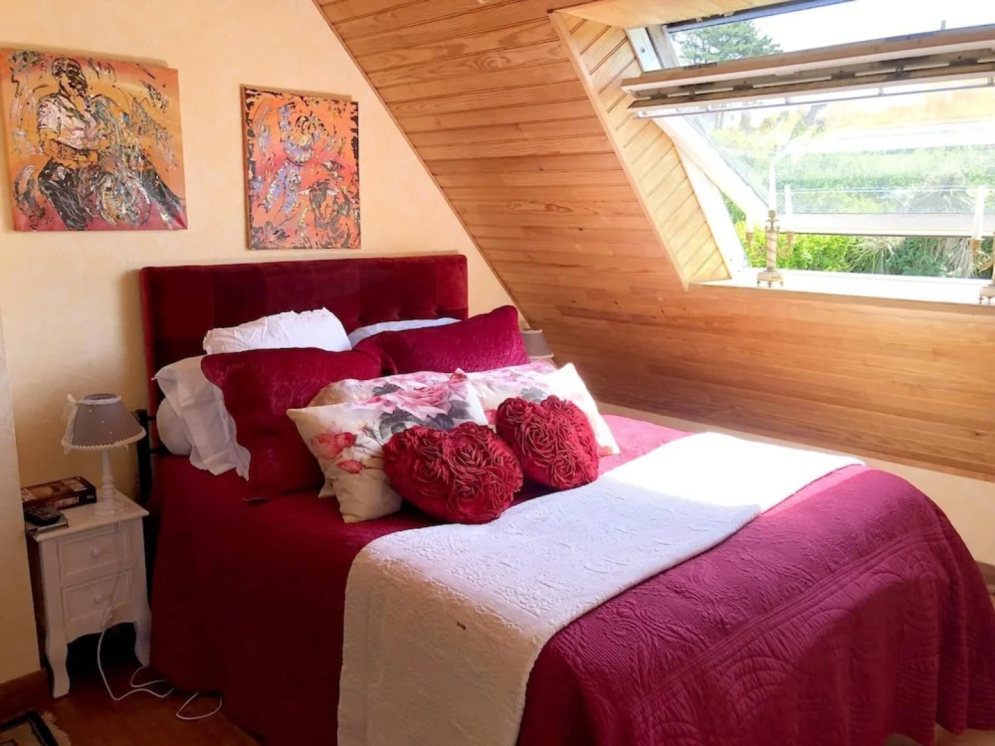 Studio in Plouguerneau, With Wonderful sea View, Enclosed Garden and Wifi