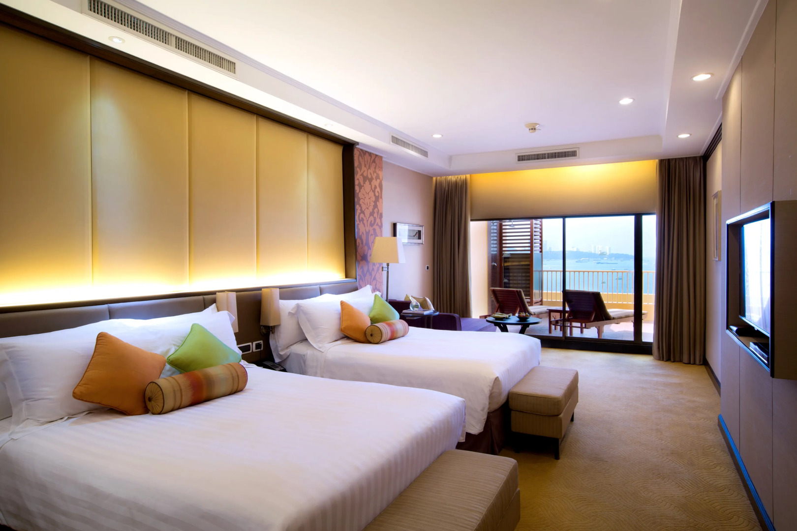 Dusit Thani Pattaya