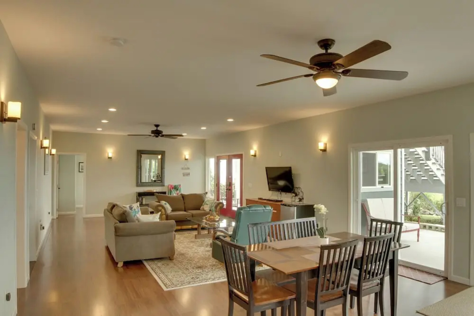 'the Aloha Green House' Retreat w/ Ocean Views!