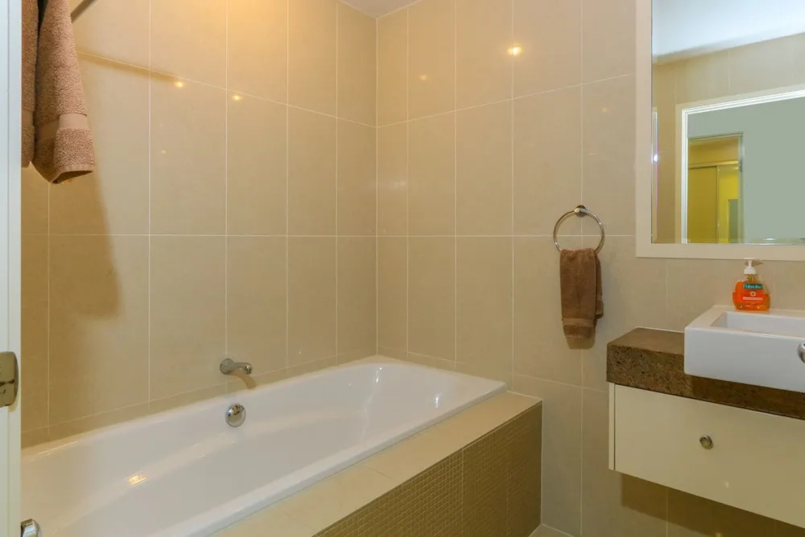 Ming Apartments #1 - 1/236 Marine Parade