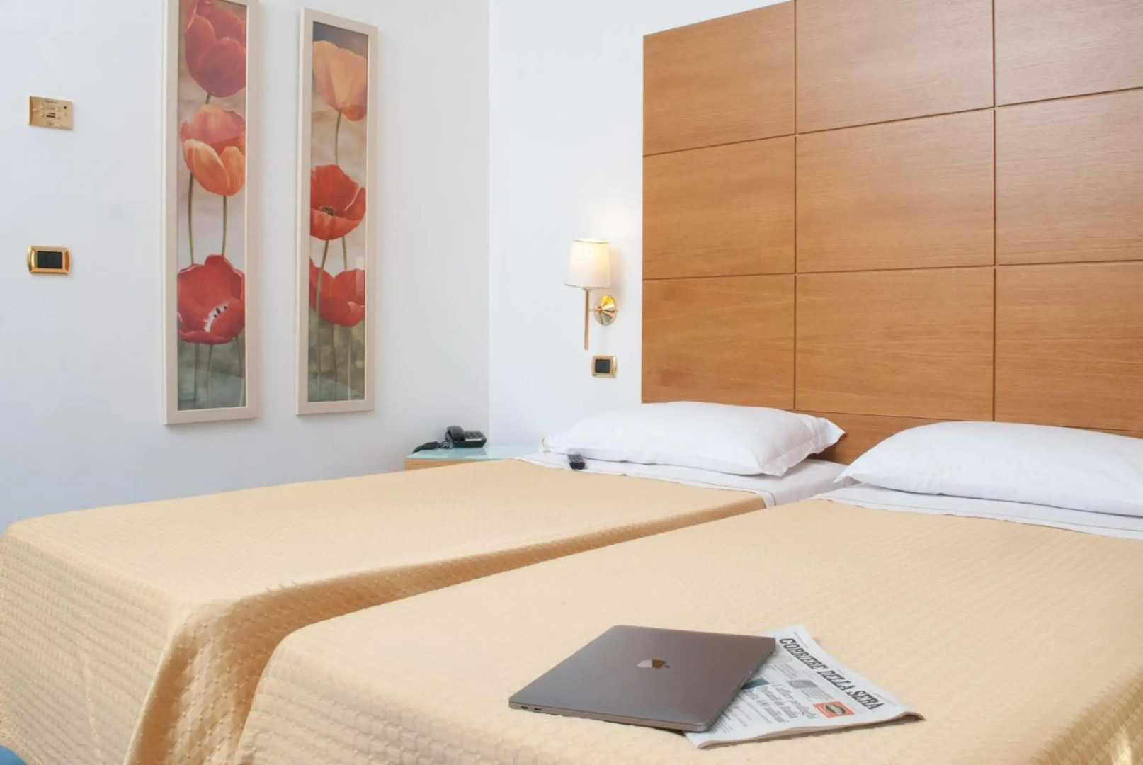 City Hotel