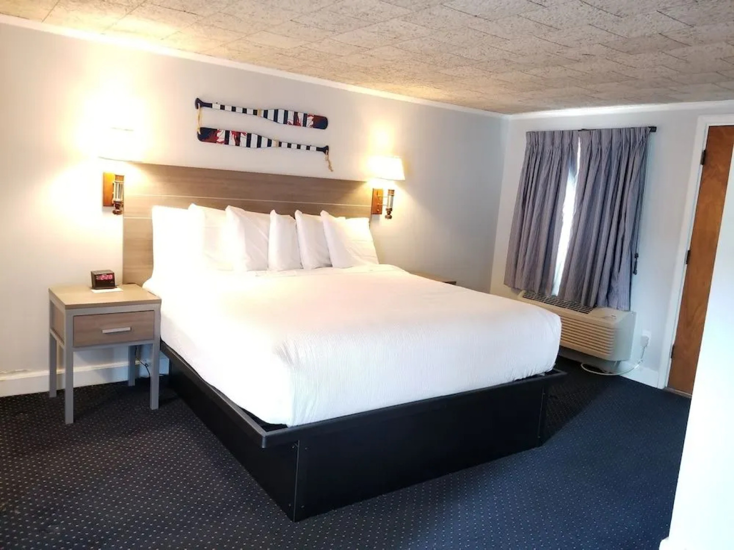 Olde Tavern Motel And Inn