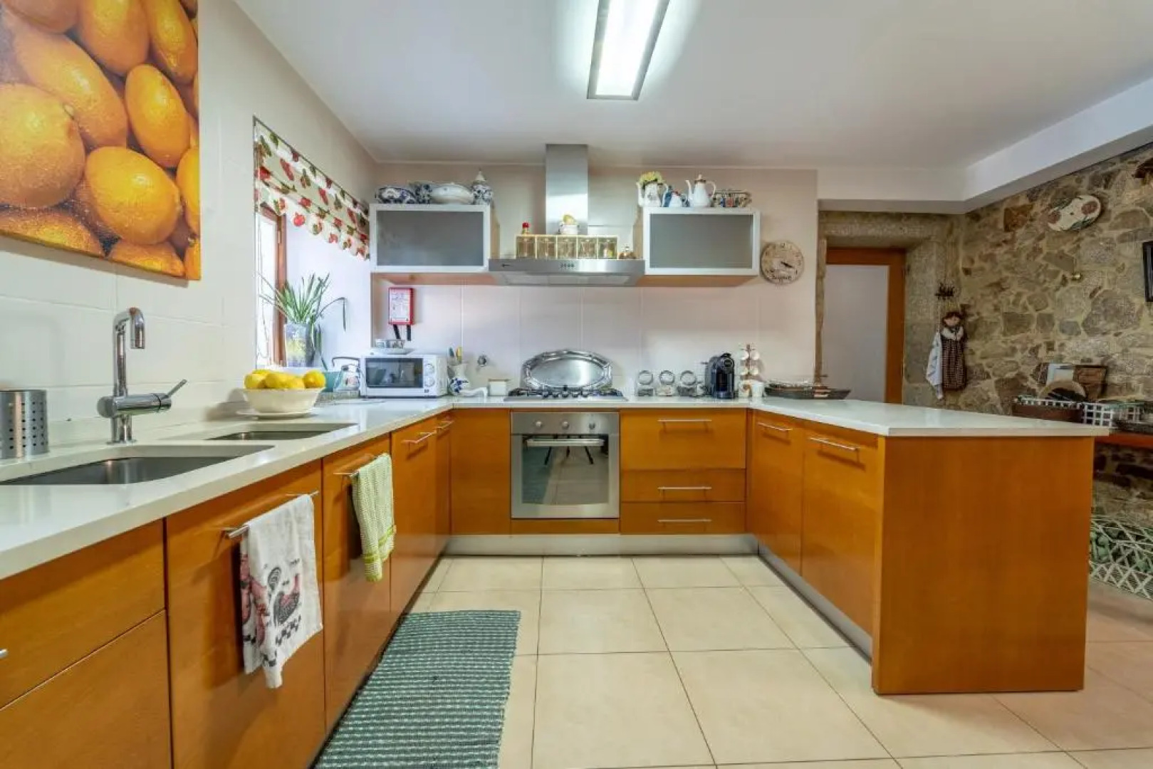 House with 5 bedrooms in Braga with wonderful mountain view private pool enclosed garden 30 km from the beach