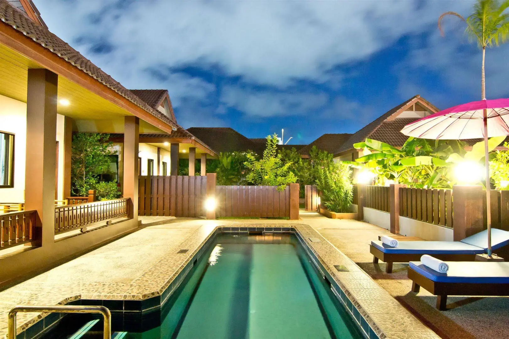 Rose Bay Resort