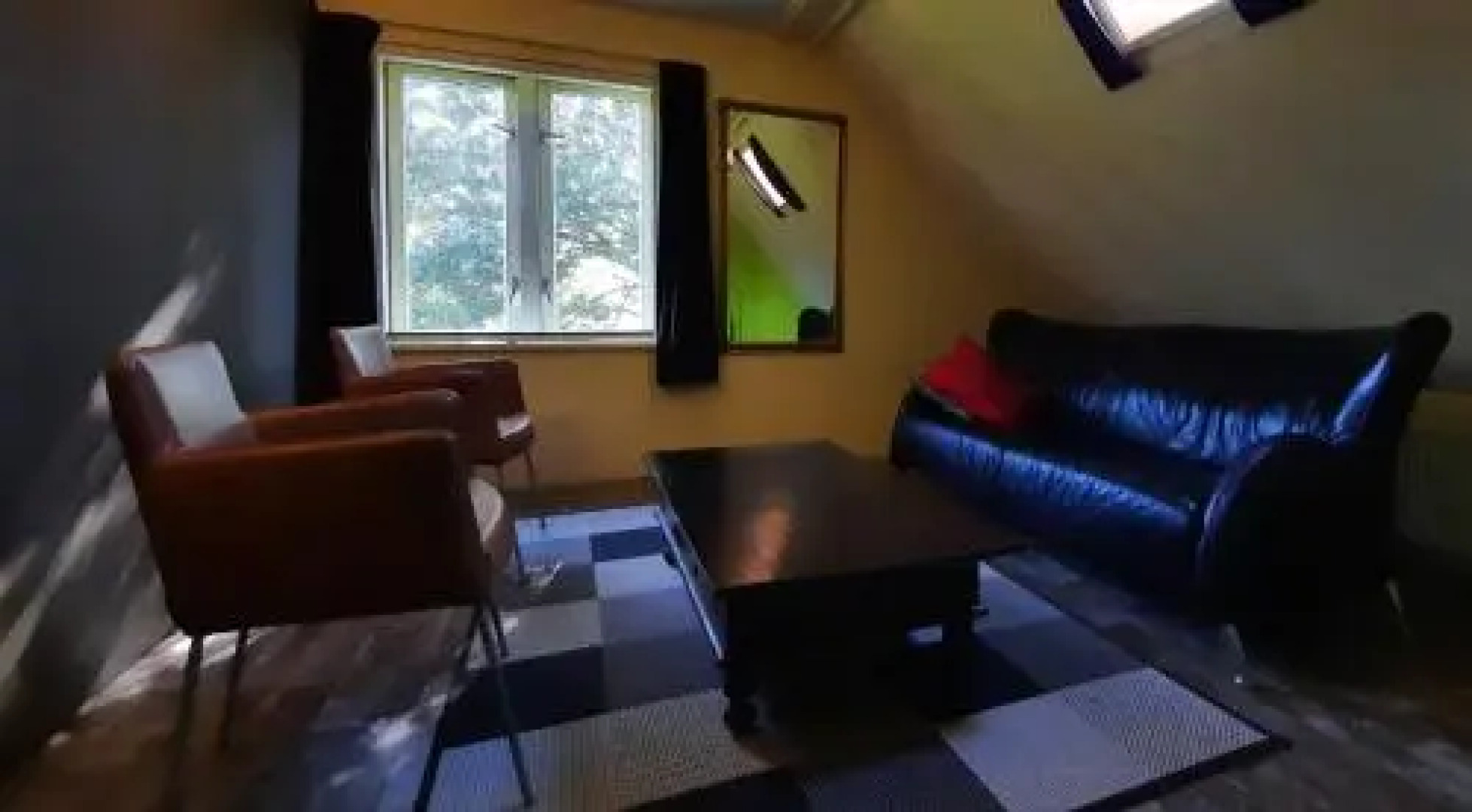 de Opkikker Riant vakantiehuis met jacuzzi in Giethoorn