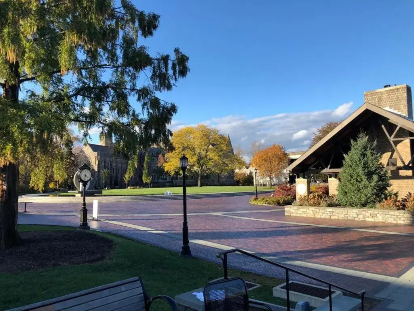 King,Parking,AC,Deck,Train,Uni,Hospital