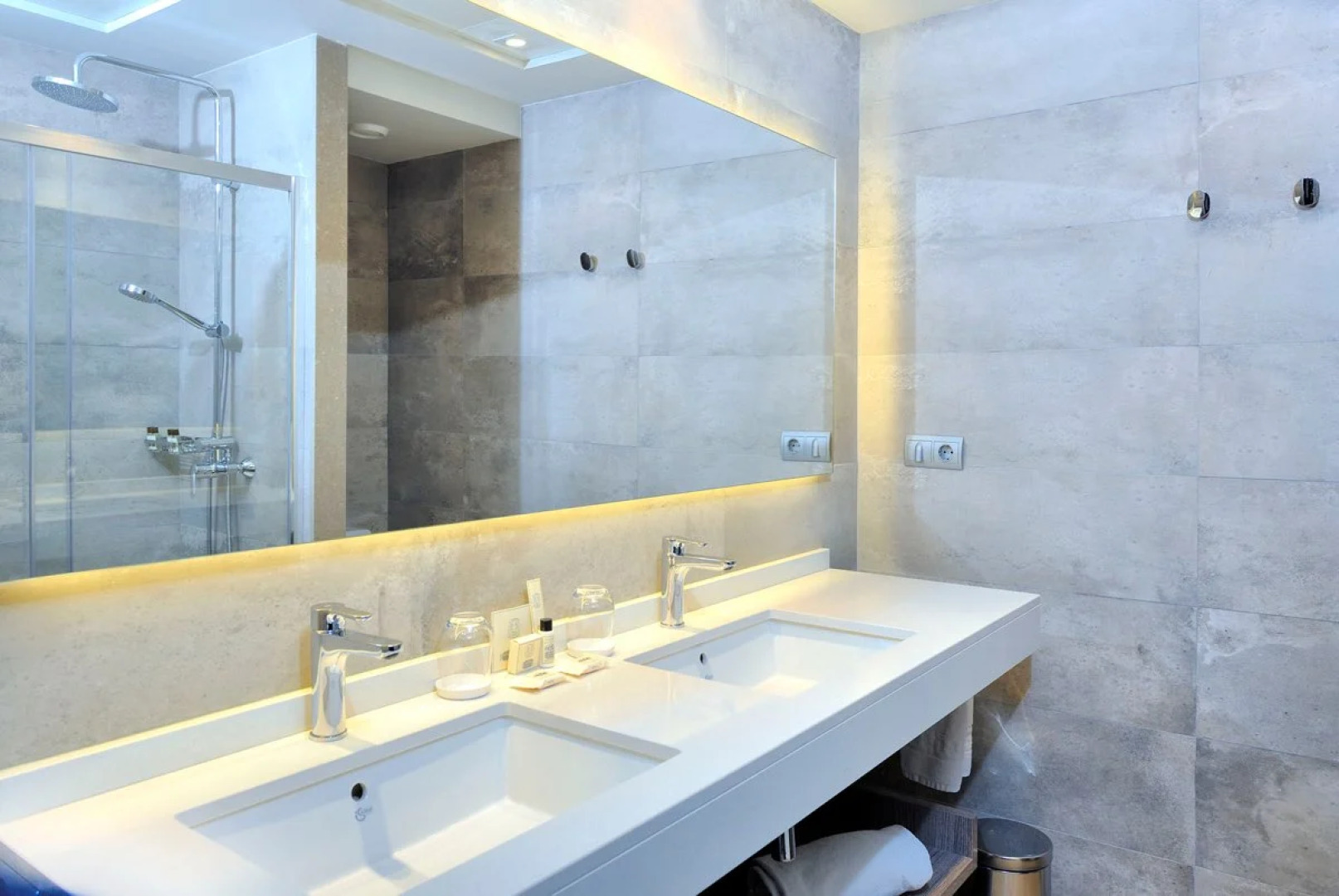 El Avenida Palace Hotel