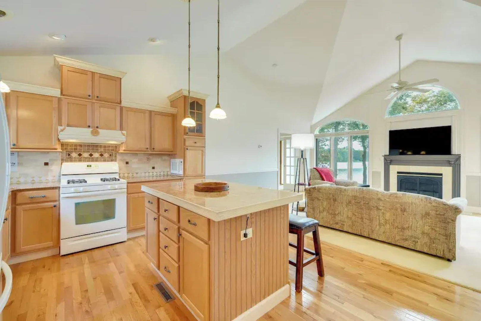 Spacious Lakefront New Auburn Home w/ Sunroom