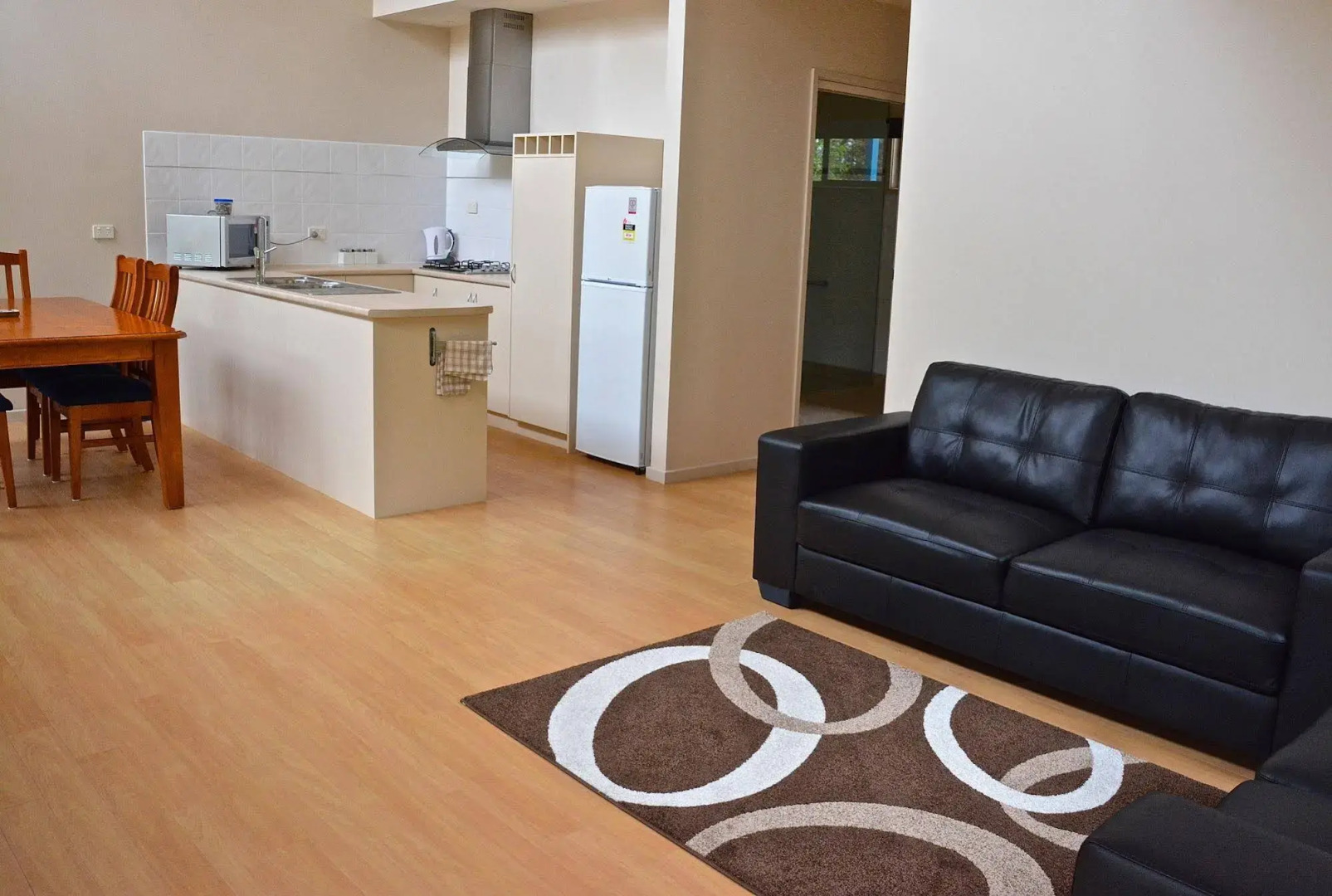 Waterfront Retreat At Wattle Point