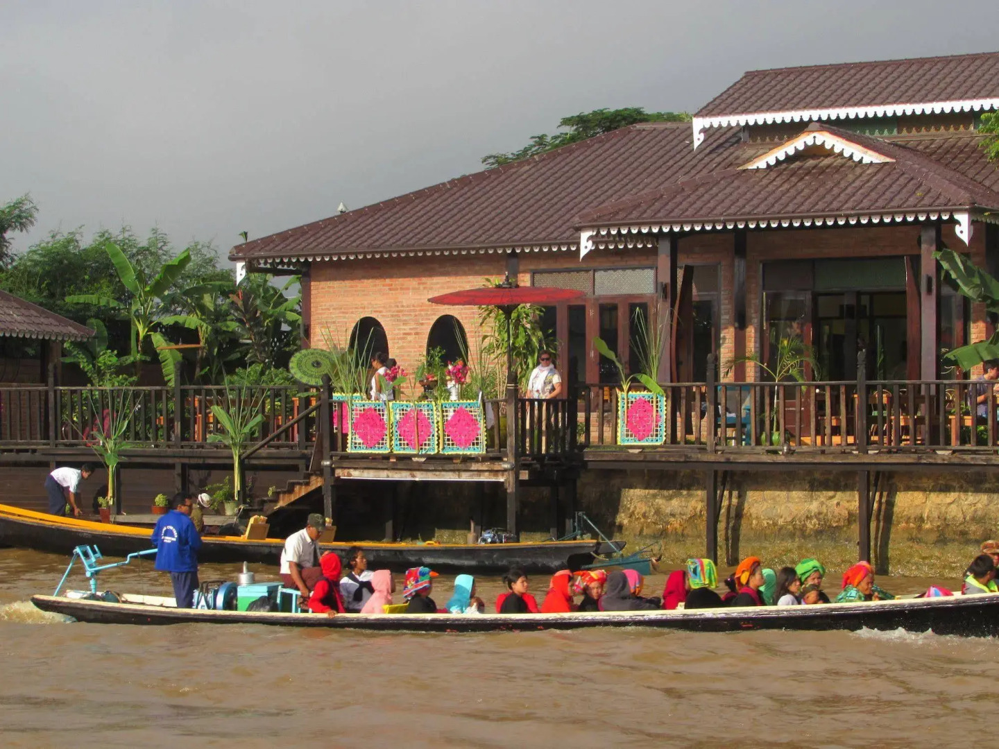 Thanakha Inle Hotel