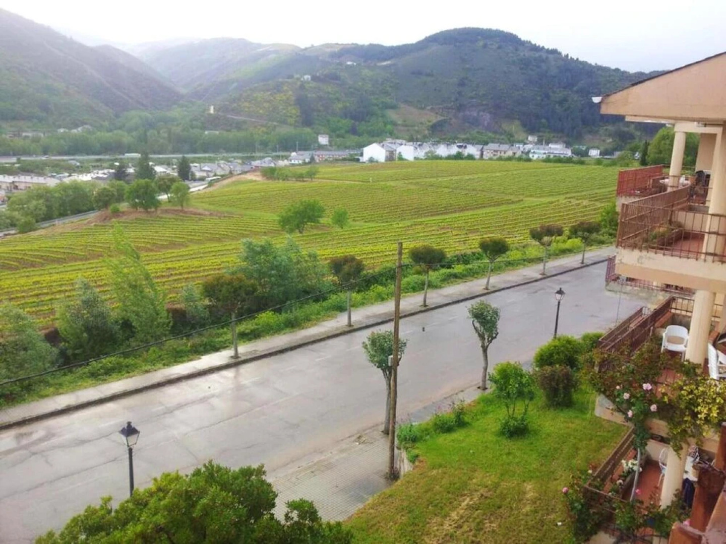 Apartment With 3 Bedrooms in Villafranca del Bierzo, With Wonderful Mountain View, Shared Pool, Furnished Terrace