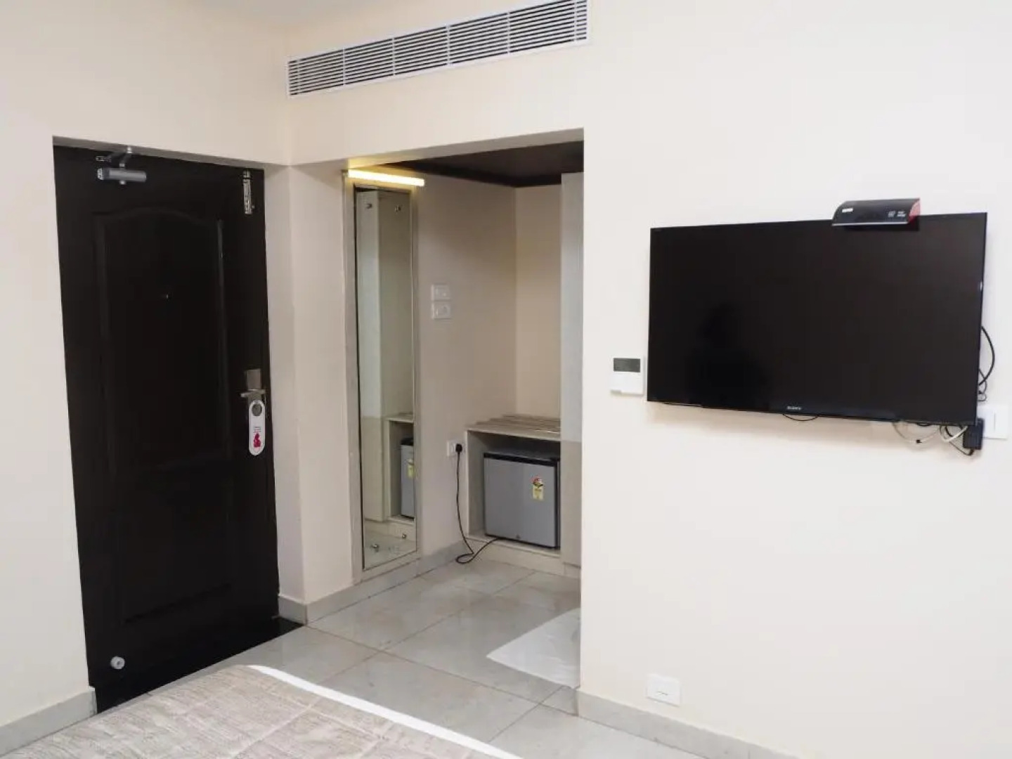 White Pearl Residency