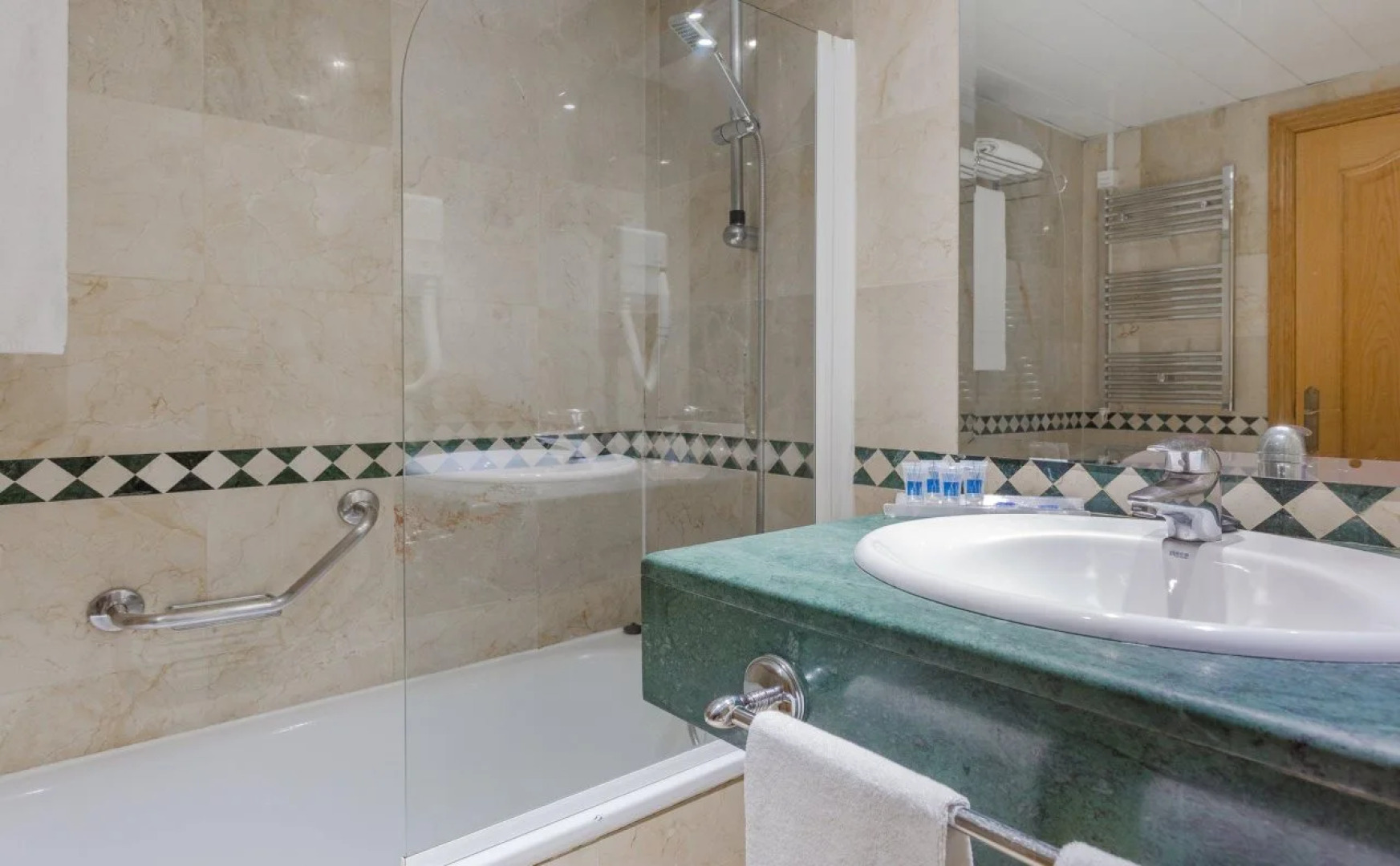 Apartamentos Leganitos