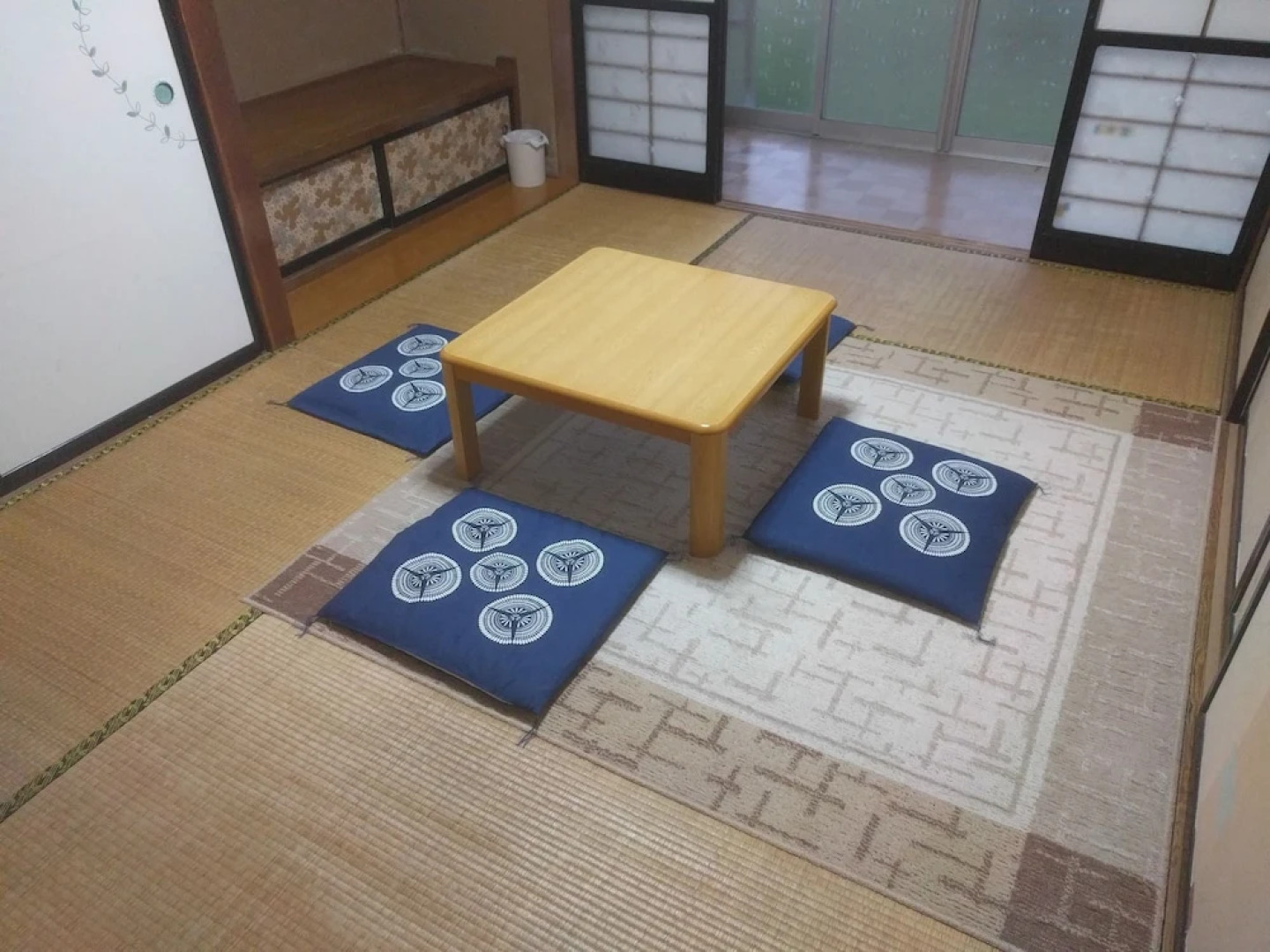 Tomo's hut in Japanese old style