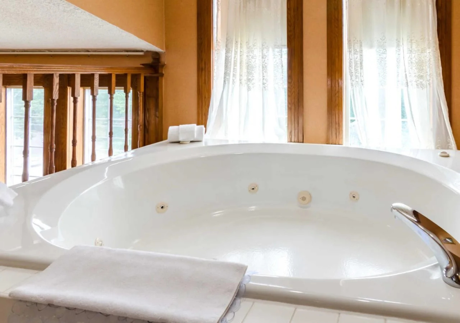 Econo Lodge Inn & Suites Oconto