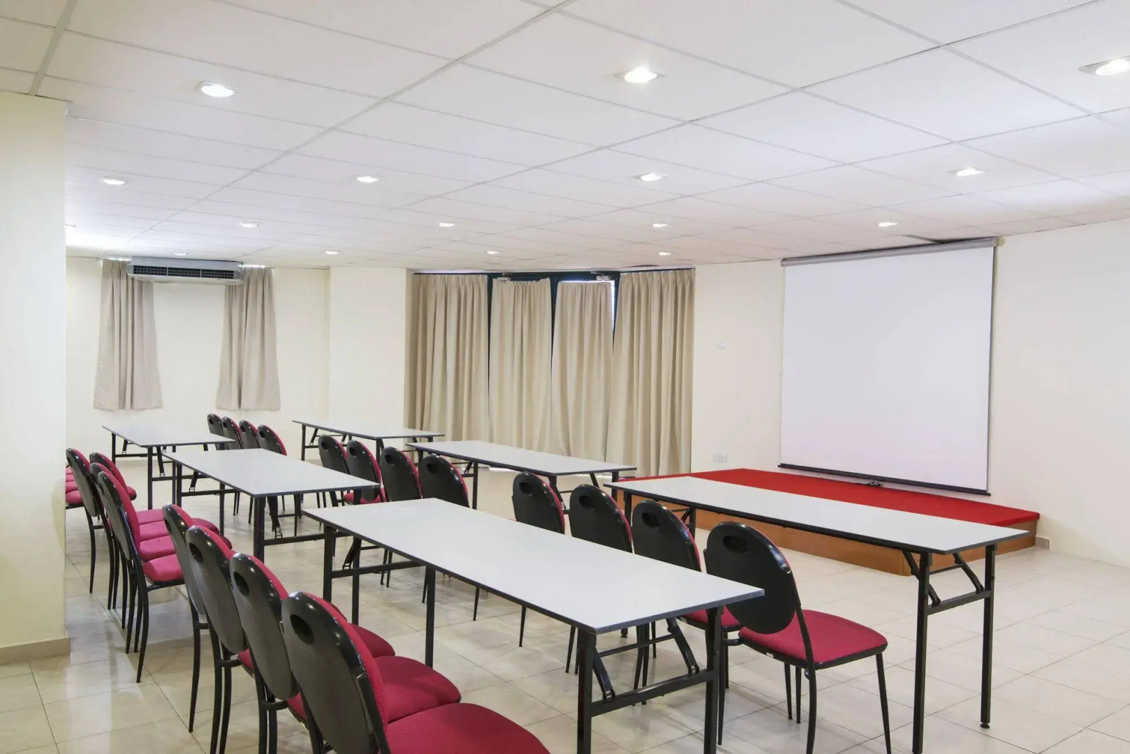 Golden View Serviced Apartment