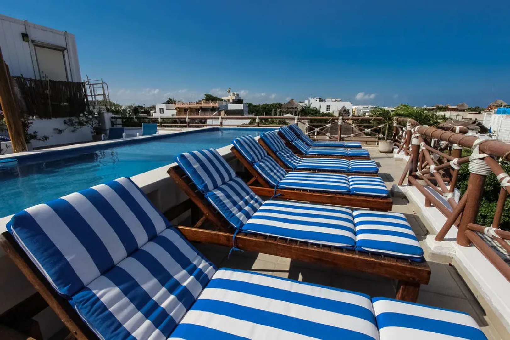 The Blue Pearl Suites