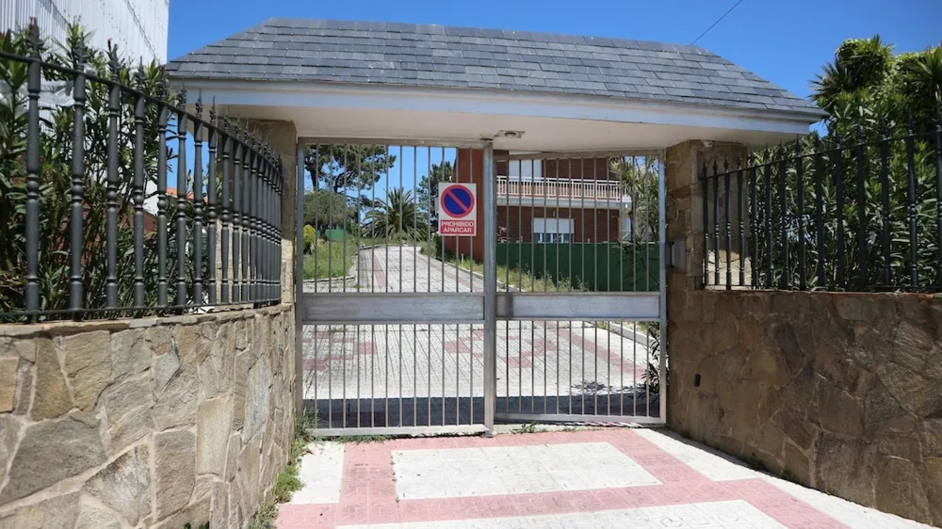 House With 5 Bedrooms in Boiro, With Wonderful sea View and Furnished