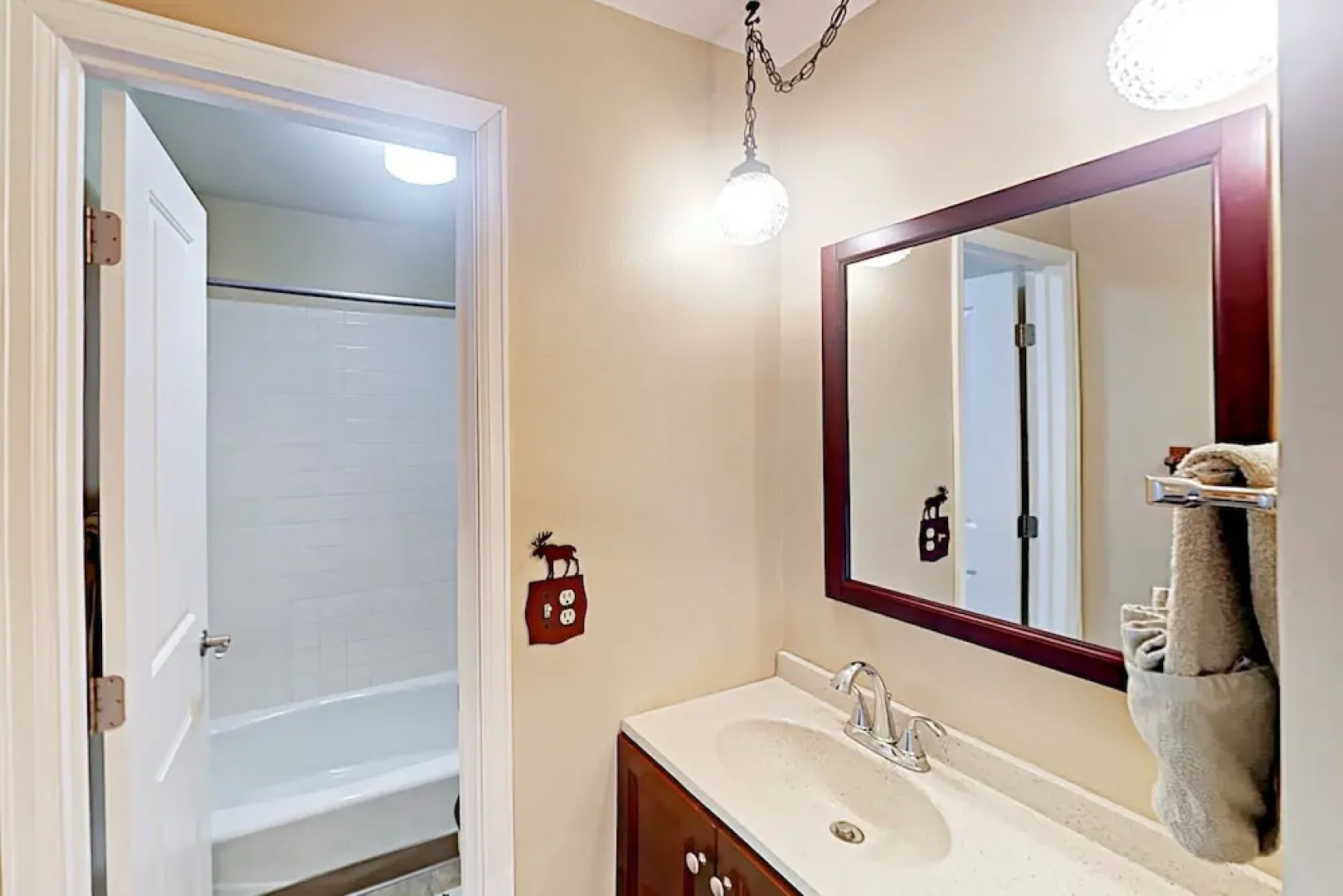 933 Straight Creek Dr Condo Unit U201