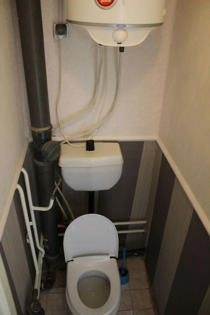 Apartment on Vasylia Stusa St, 2