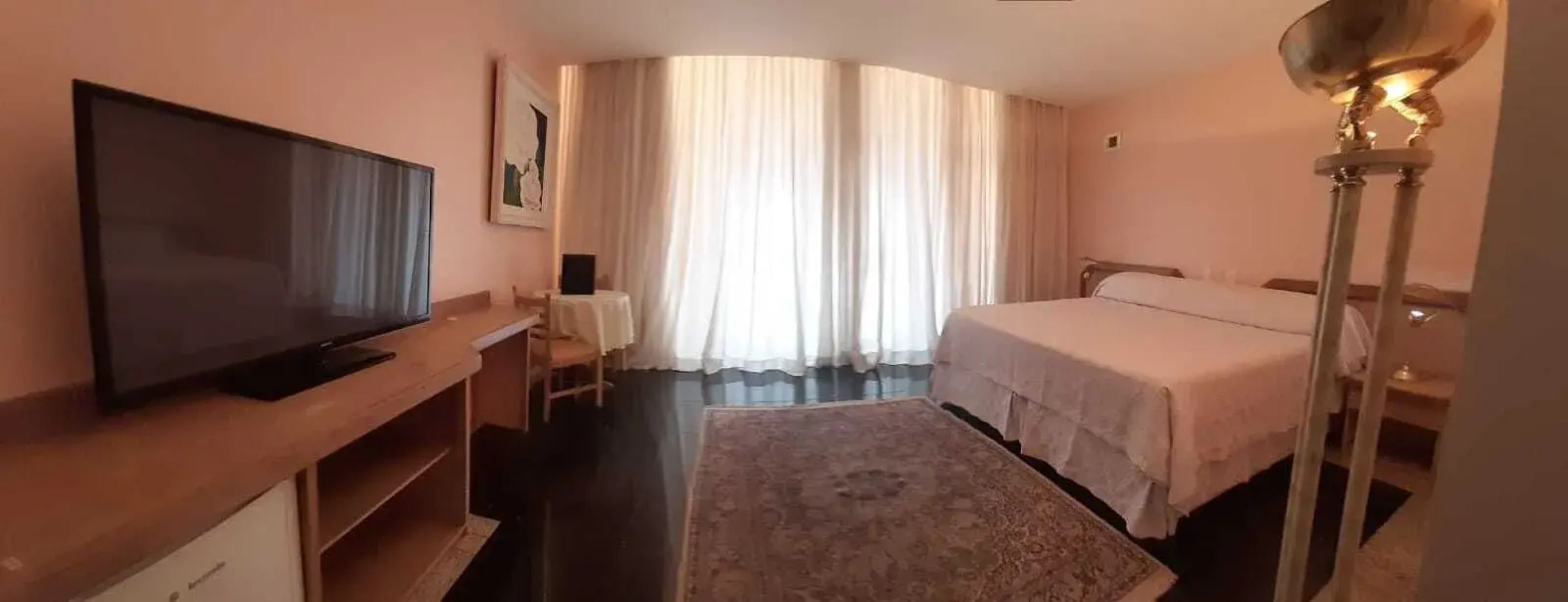 Paradies Hotel Express