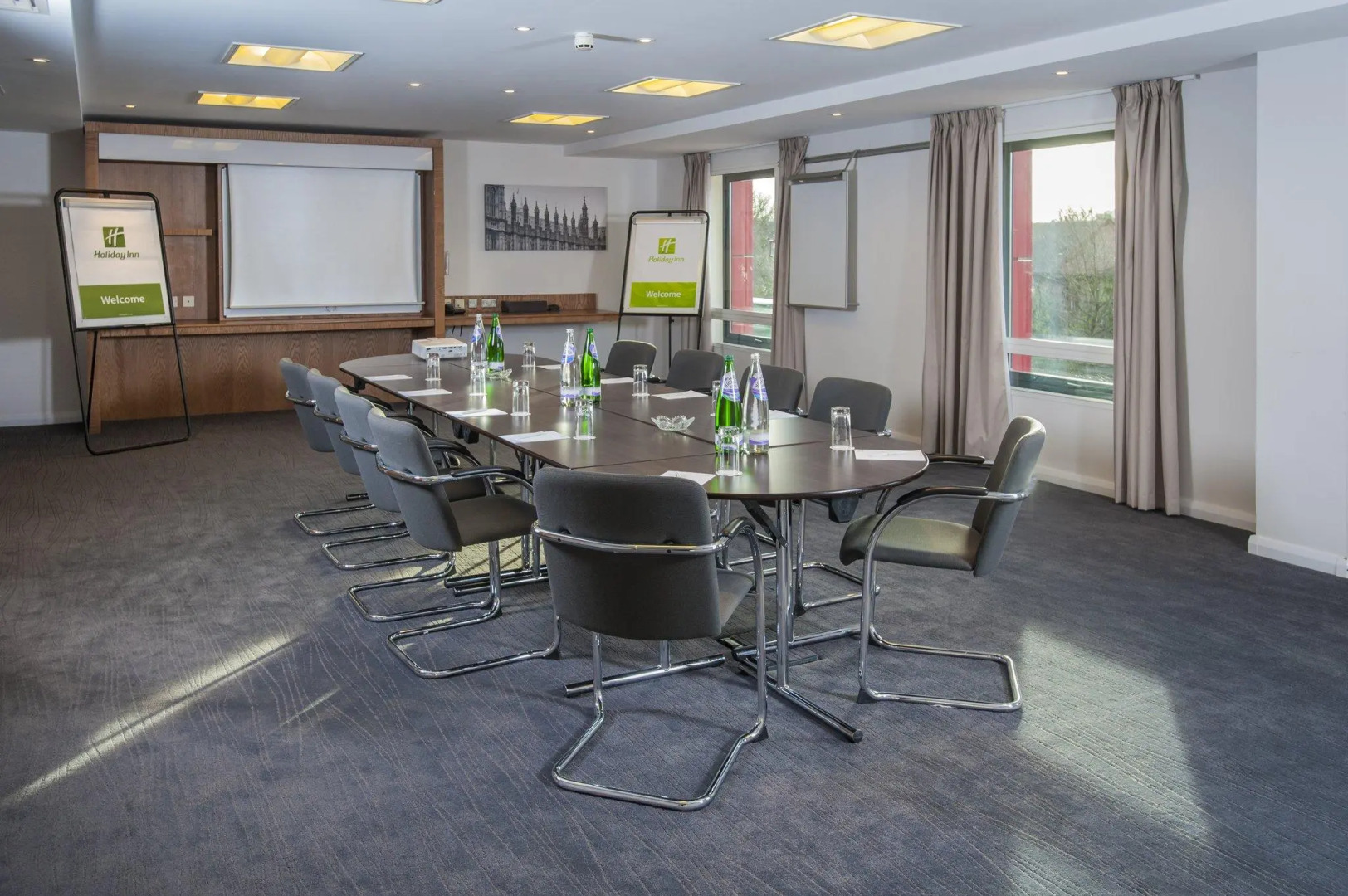 Holiday Inn London - West by IHG
