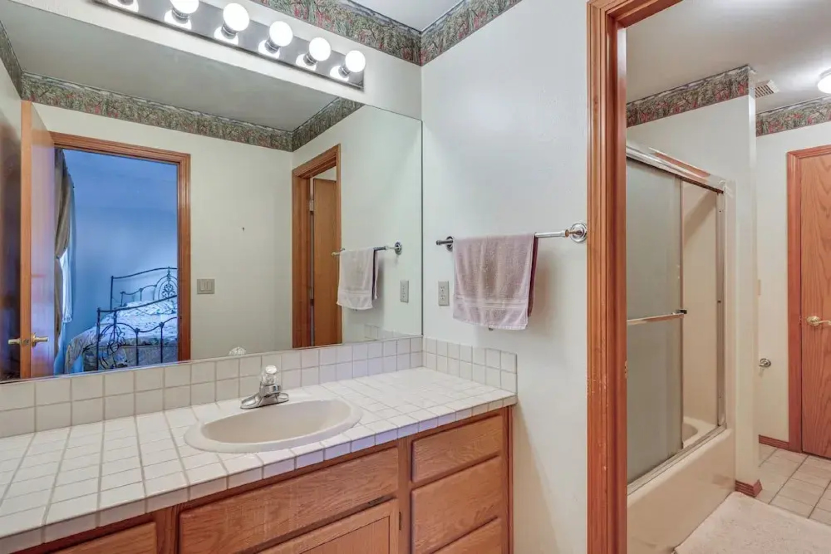 Lovely Portland Home ~ 10 Mi to Downtown!