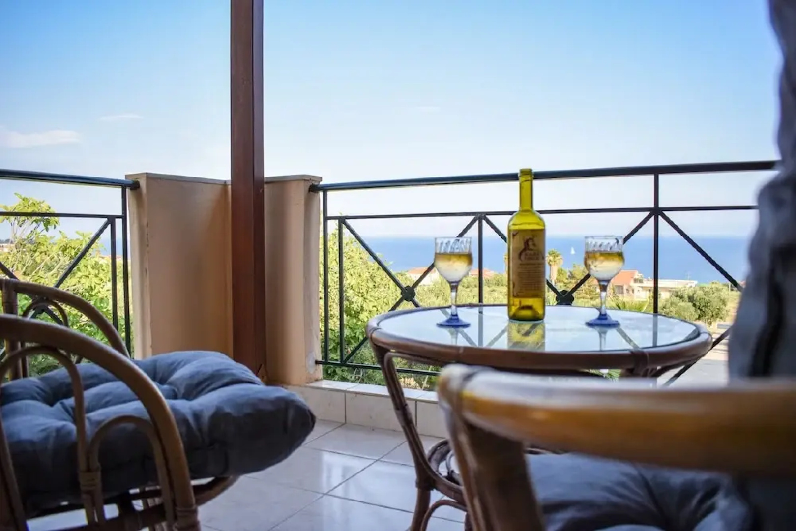 Sunny Summer Retreat - Perfect Location