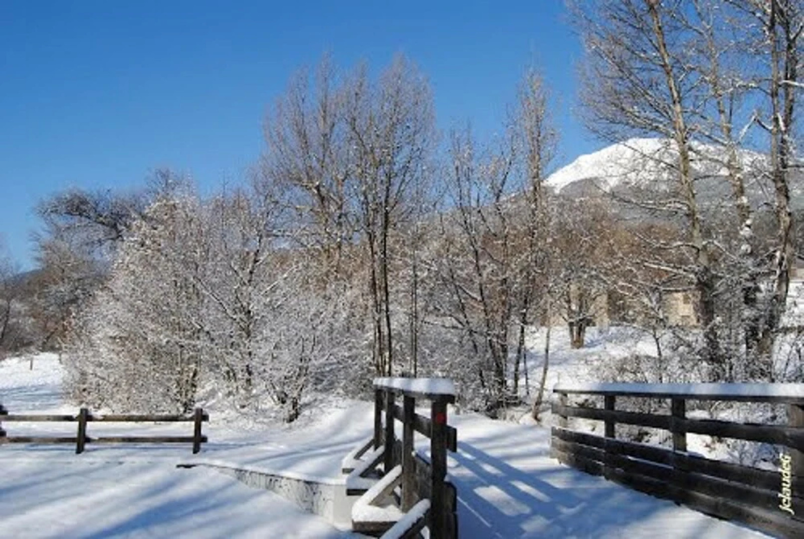 Apartment With 2 Bedrooms in Embrun, With Wifi - 2 km From the Beach