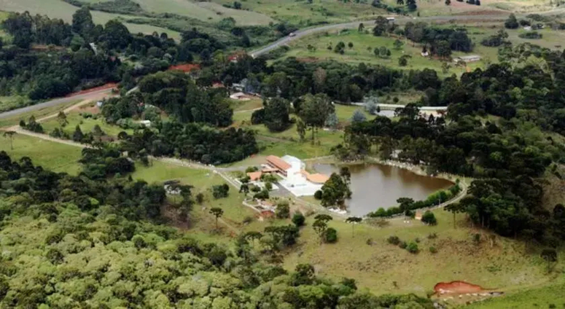 Hotel Fazenda Cisne Branco