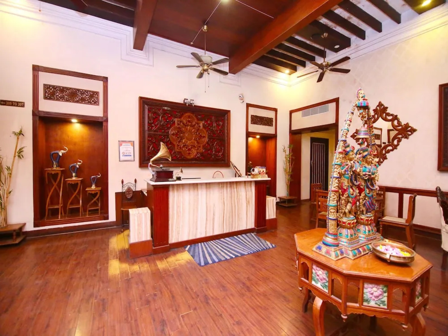 OYO 8780 Hotel Windsor Castle