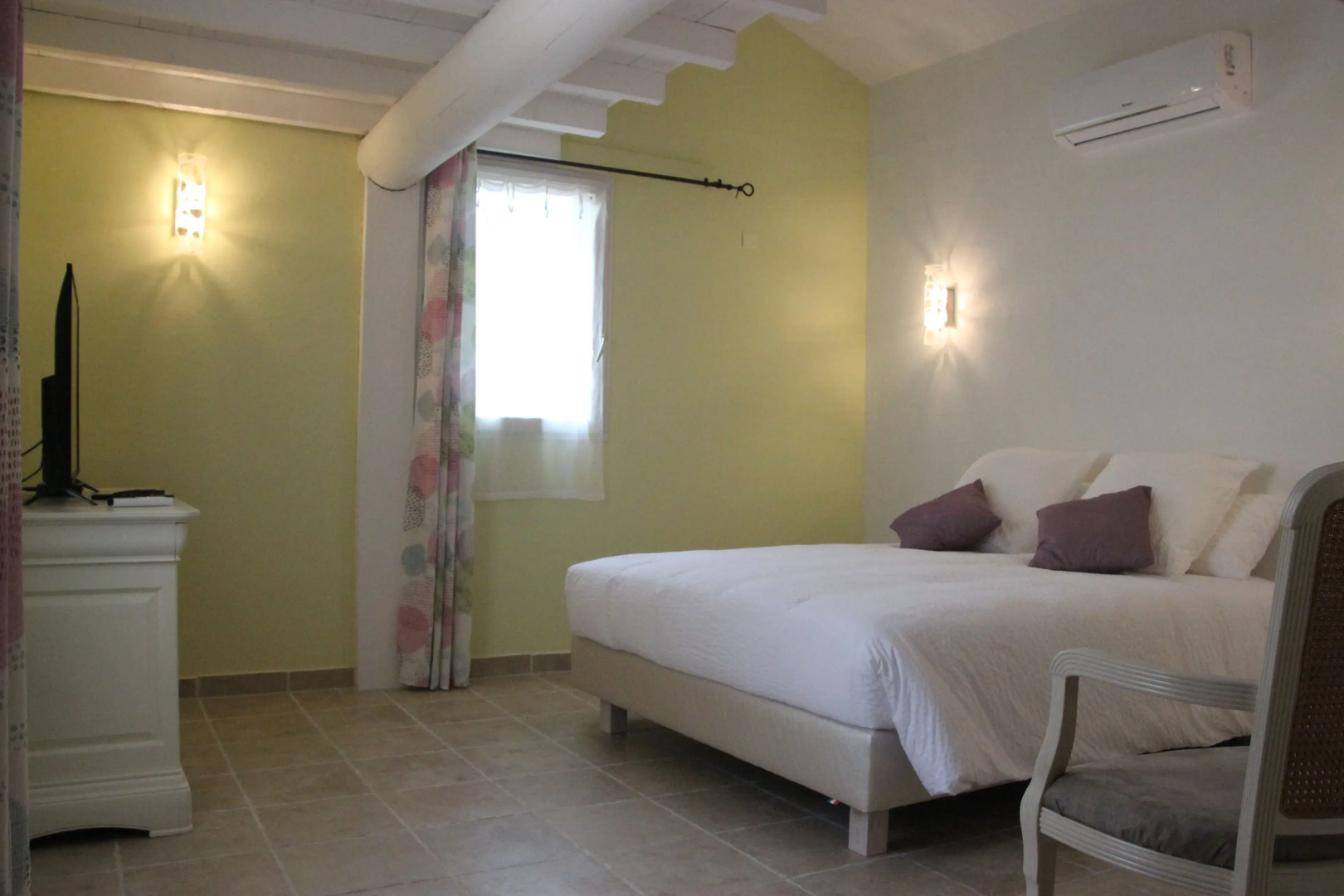 Hameau Fleur de Pierres B&B