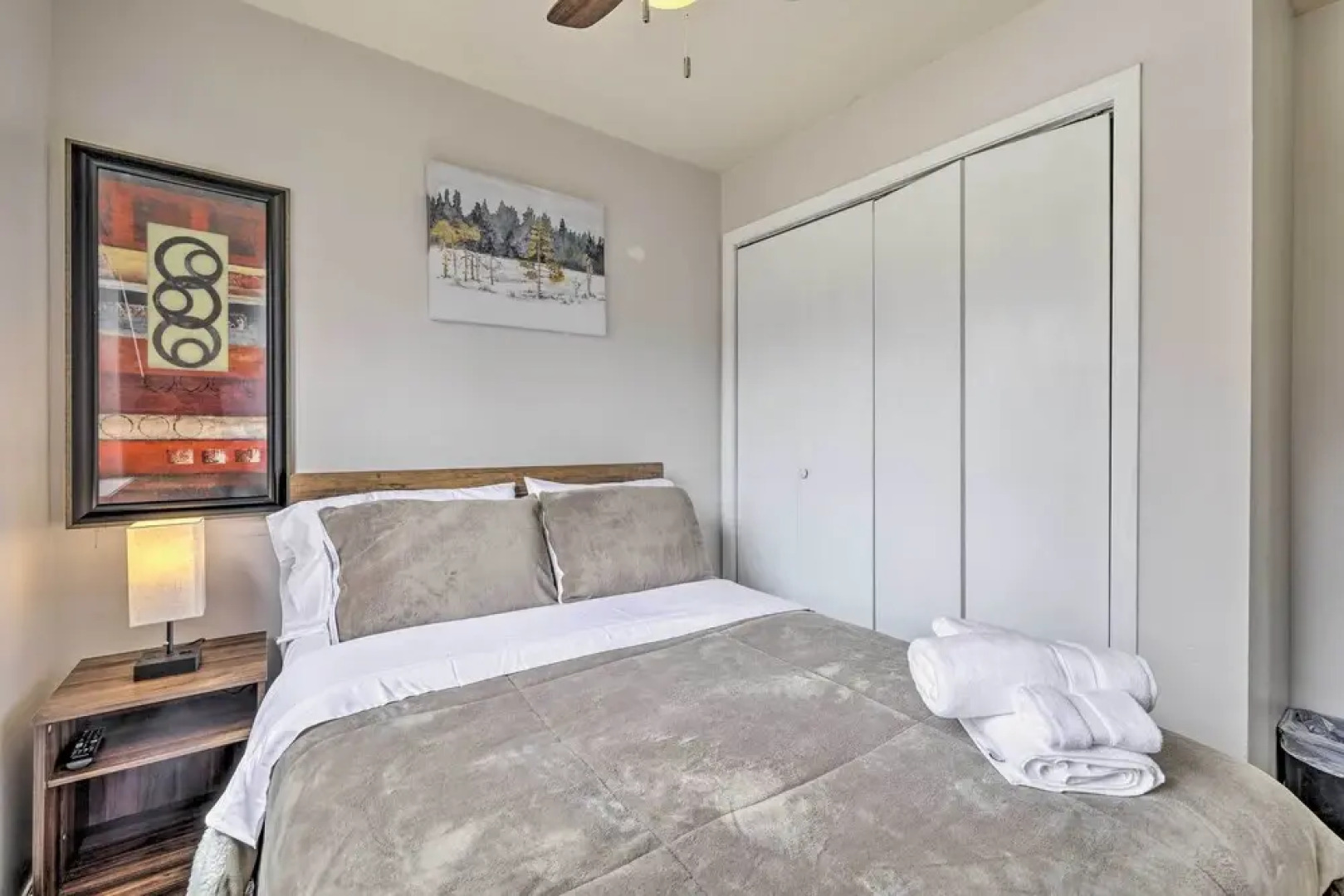 < 2 Mi to Dresser Lake: Home w/ Pool Access!