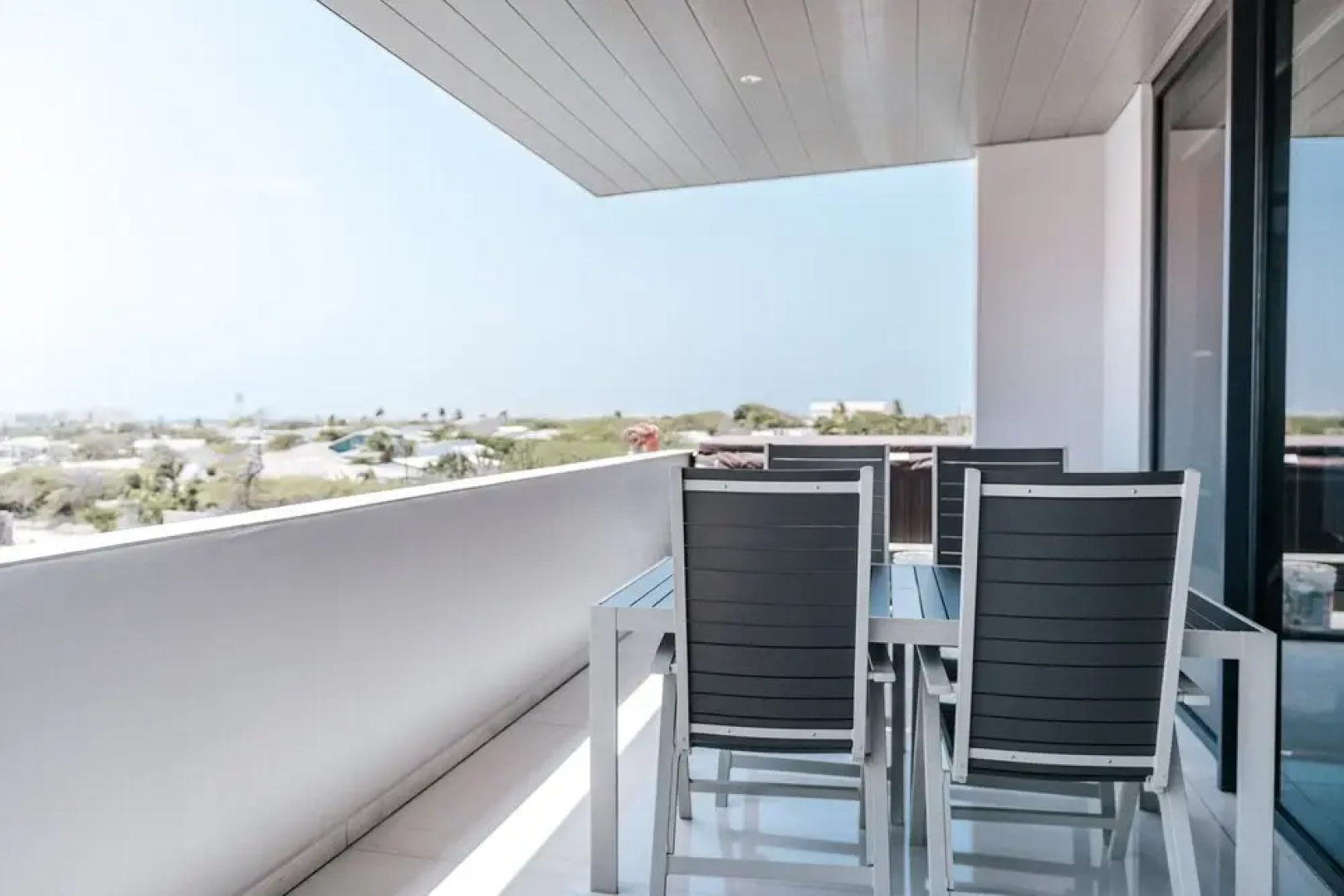 Gray Door Apartments - Adults Only
