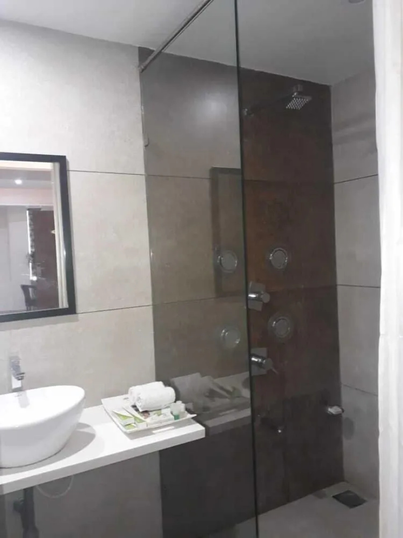 The Grand Vardhman Hotel