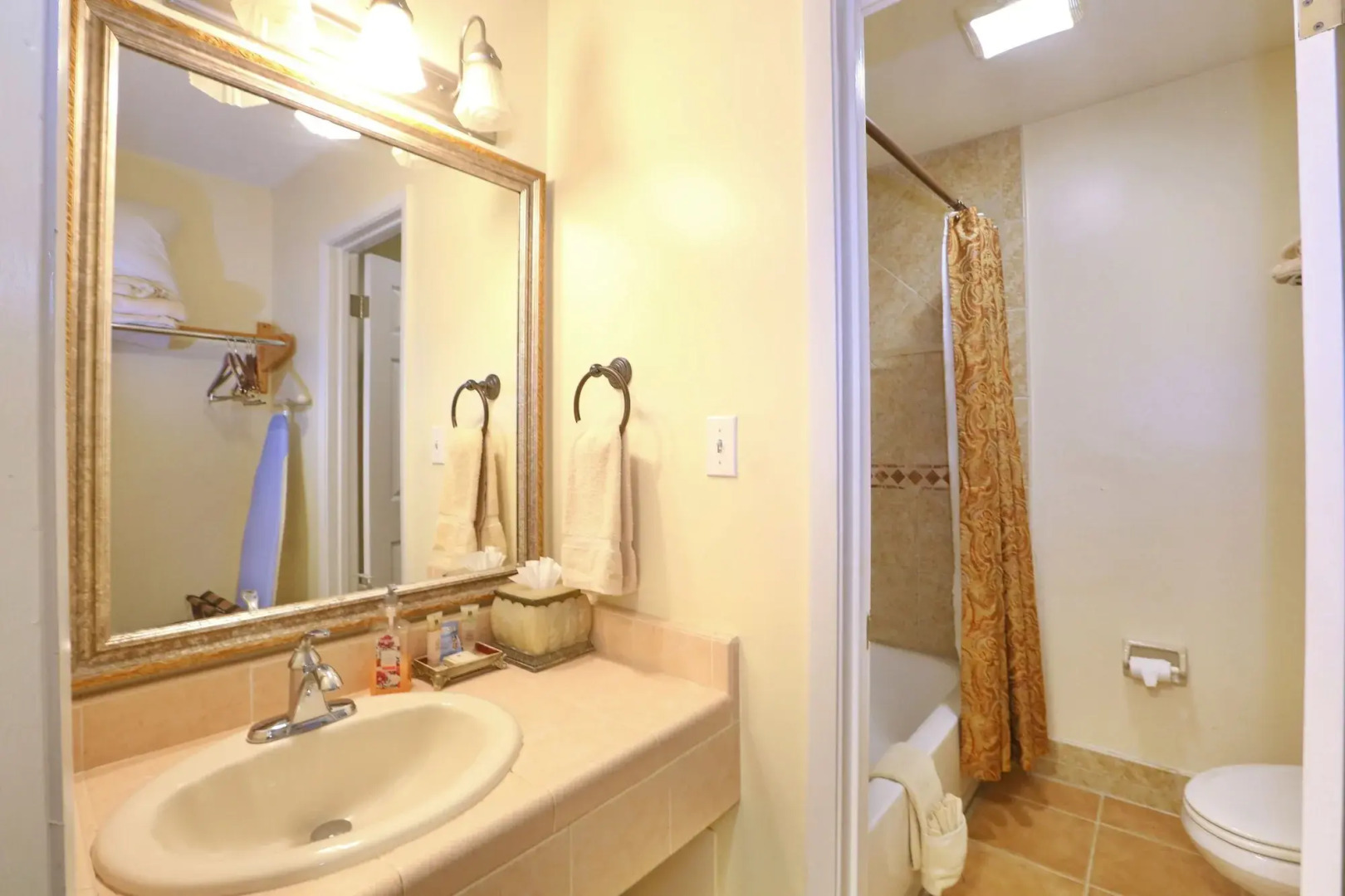 La Fiesta Ocean Inn And Suites