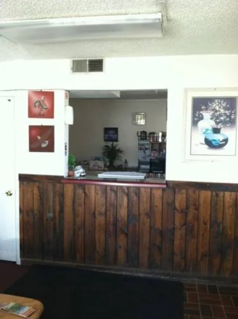 National 9 Inn Farmington