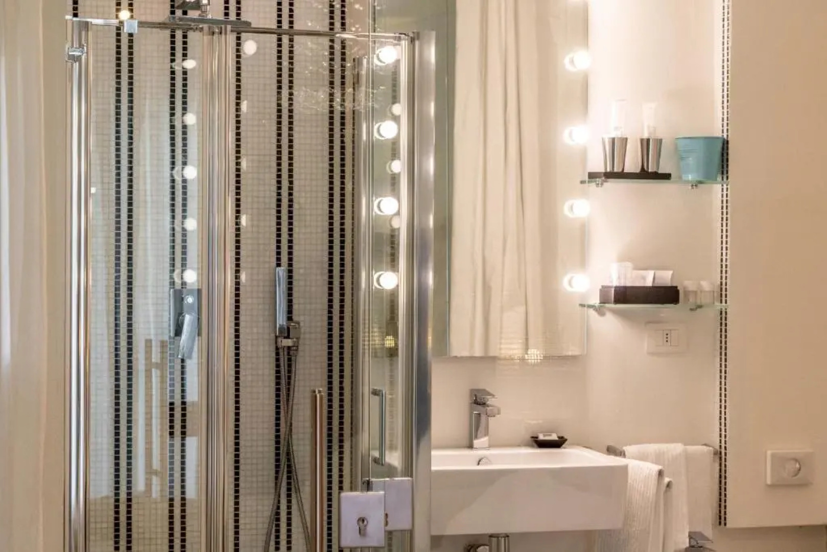 Vistamare Suite Hotel