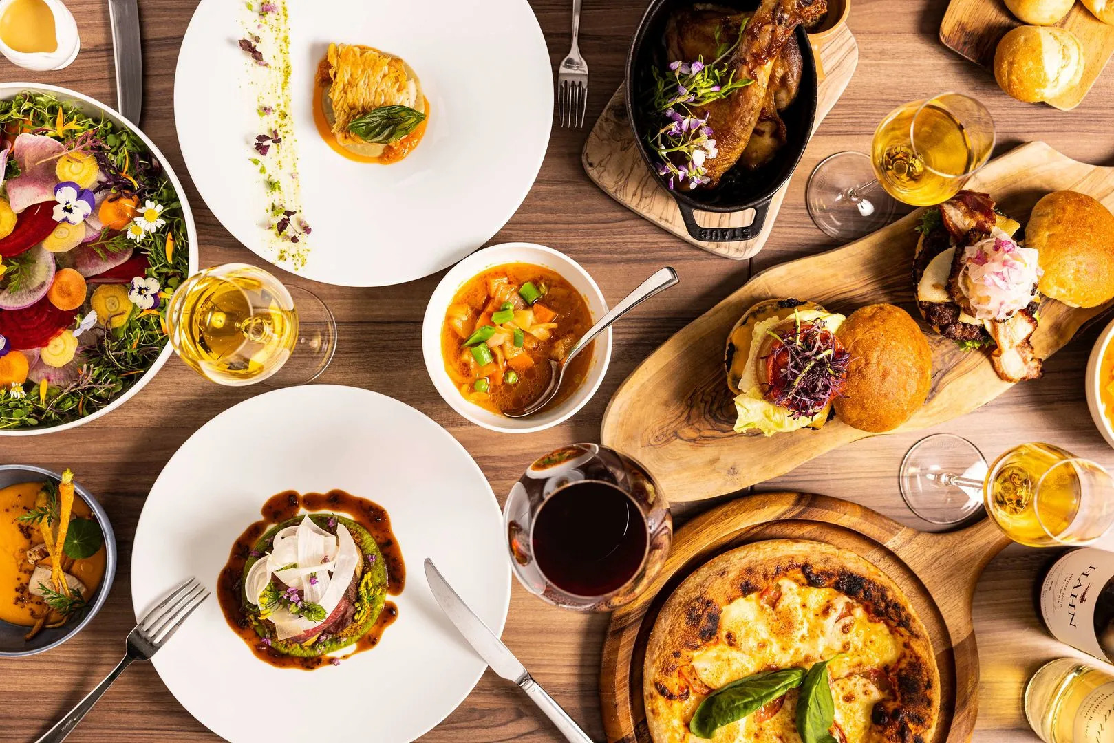 Kyukaruizawa Kikyo, Curio Collection by Hilton