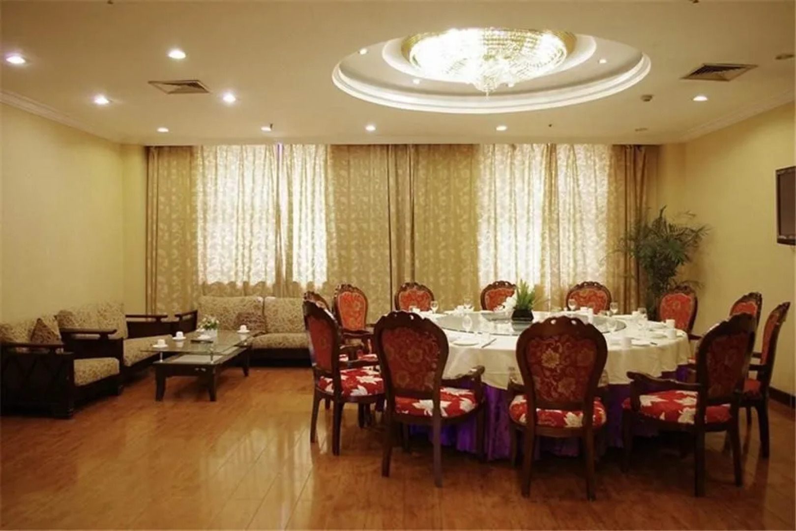 Luoyang Kailai Hotel