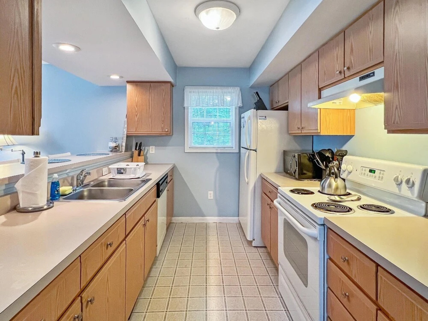 Wells Rested - W579 Unit B Downstairs by Getaway