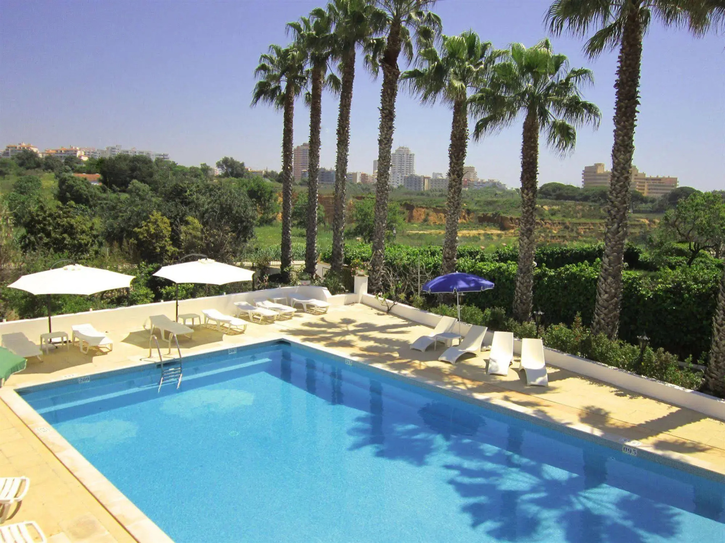 Hotel Alcaide