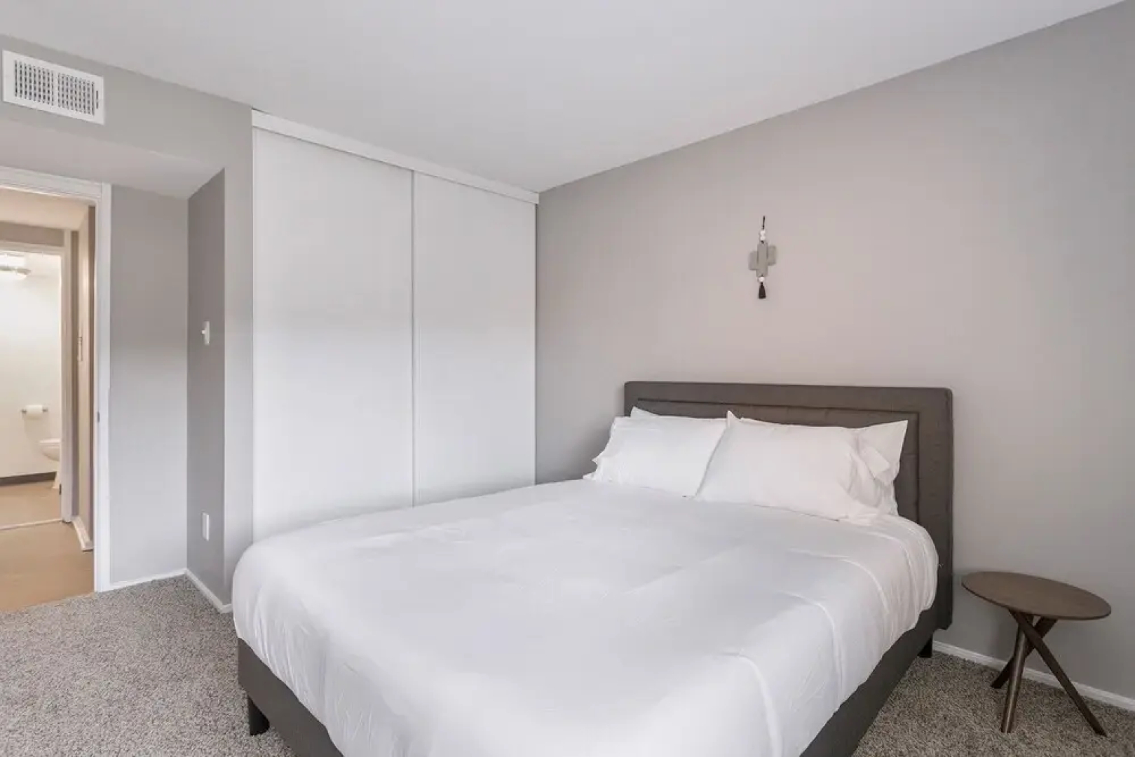 The Relaxing Lakeside Suites