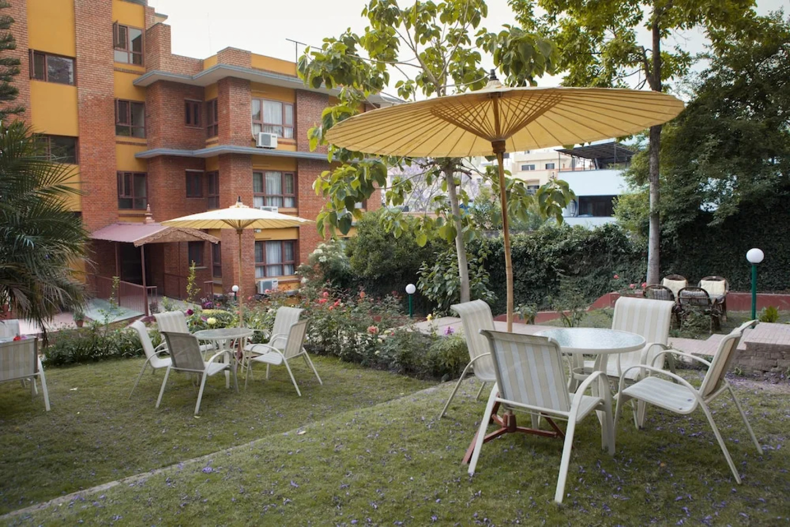 The Yellow House BED&BREAKFAST By South City Housing Pvt Ltd