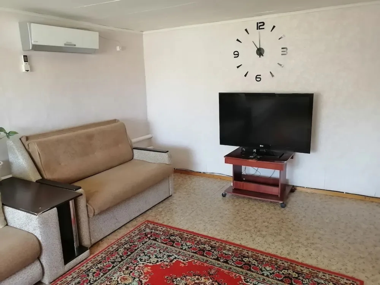 V gostyakh u Baby Poli