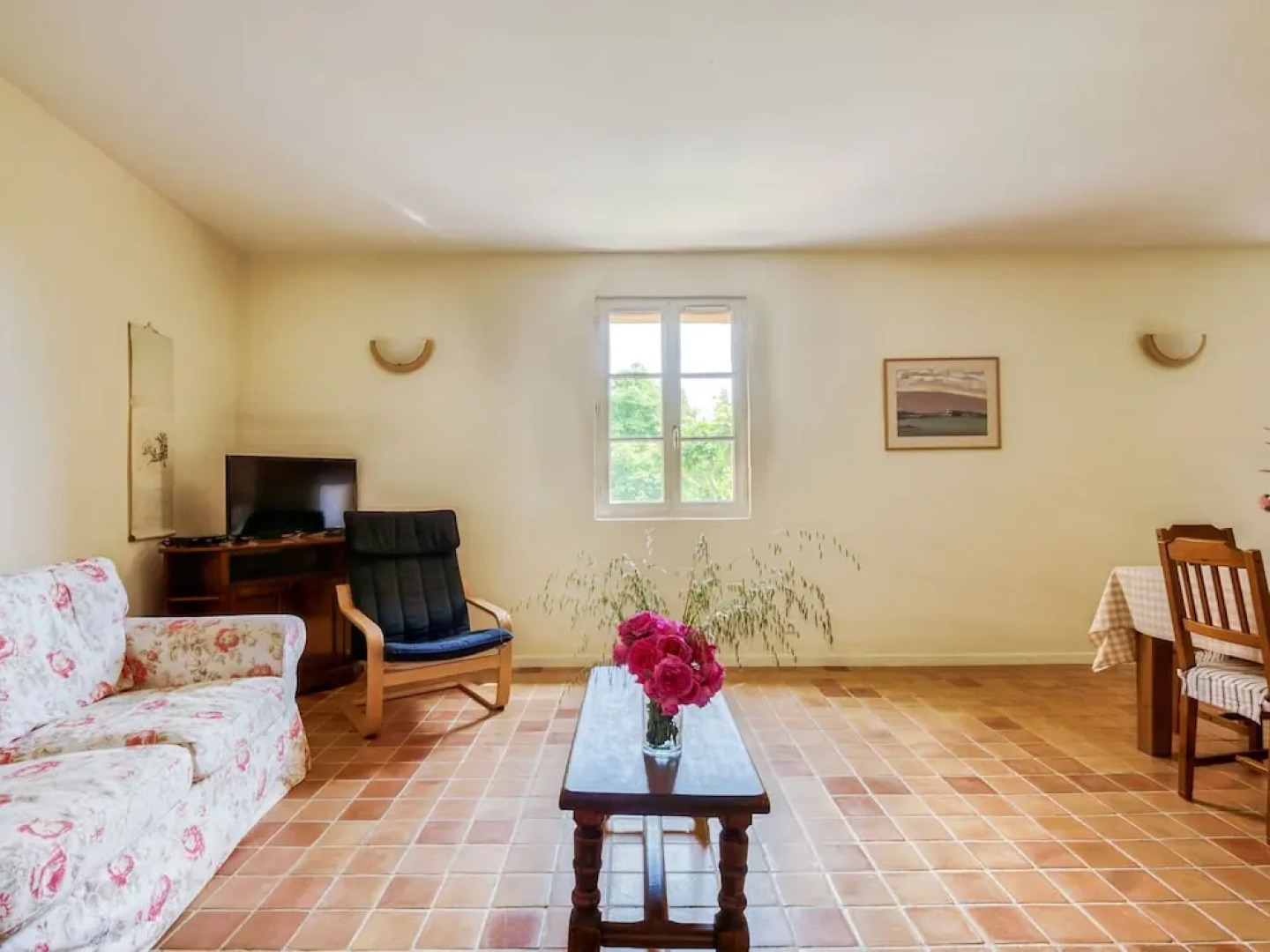 The Awning Housecosy Holiday Home in Rustrel With Swimming Pool