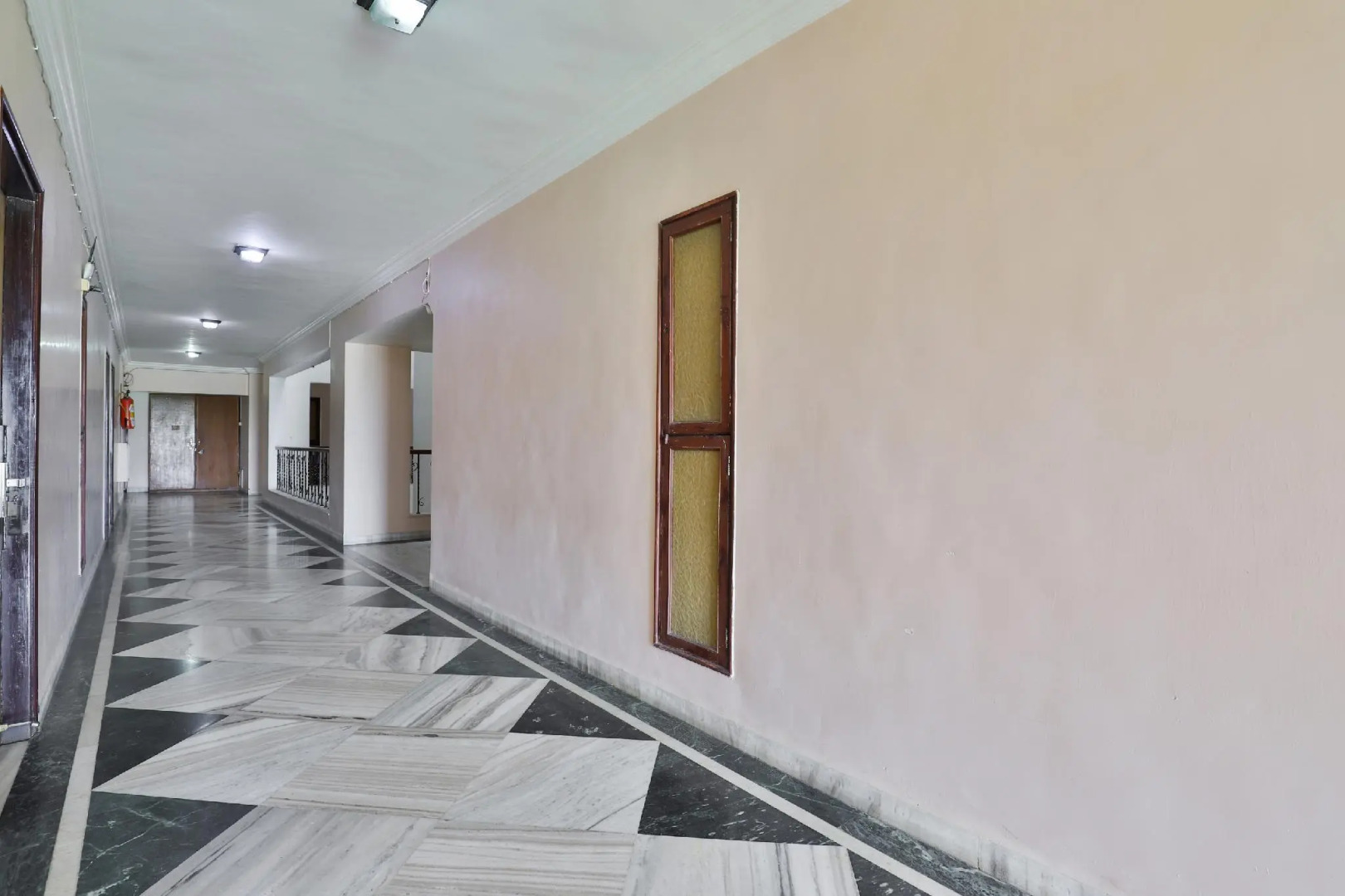 OYO 19952 Hotel Woodlands