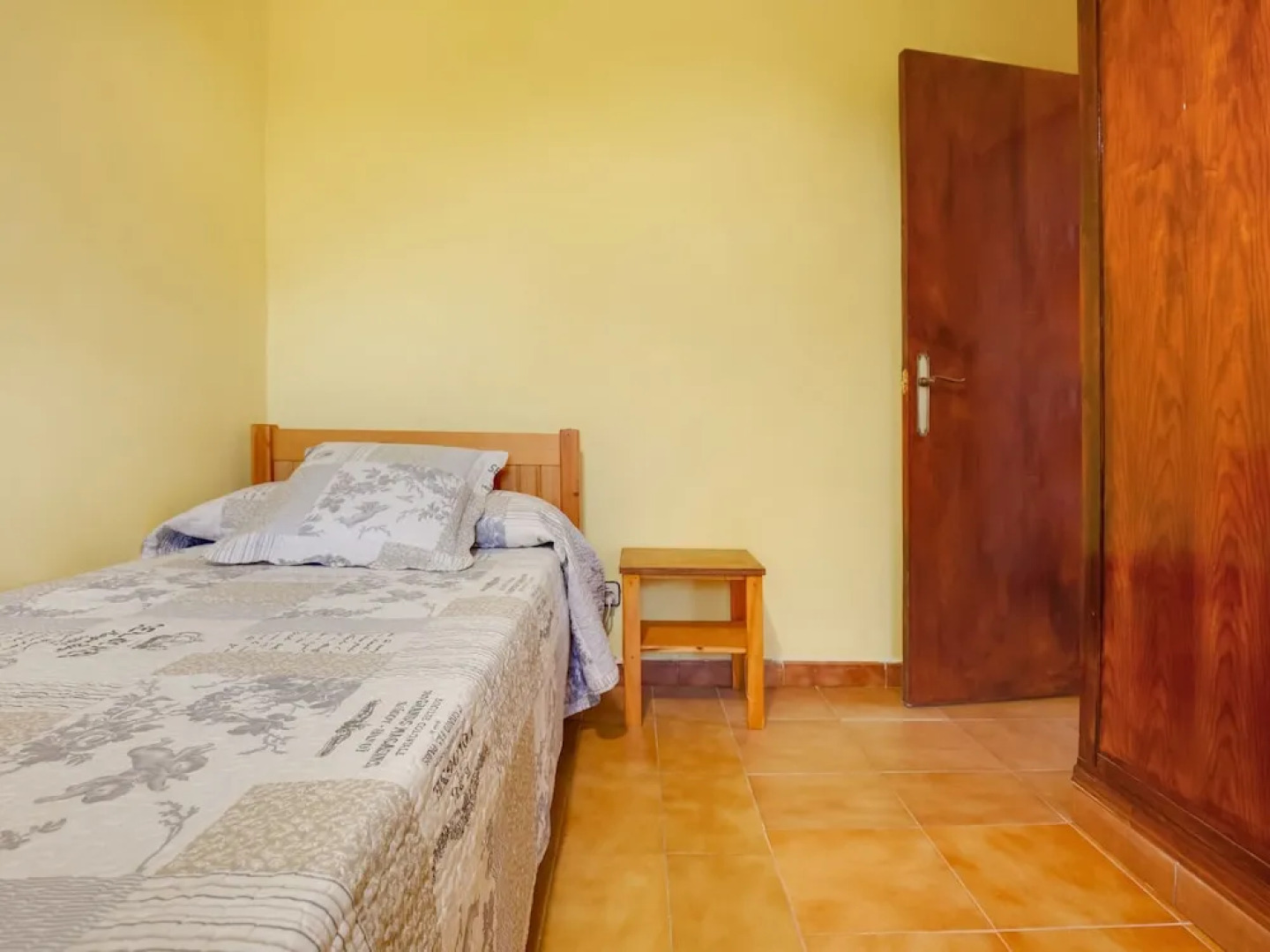 Modern Holiday Home in Romanya de la Selva with Pool